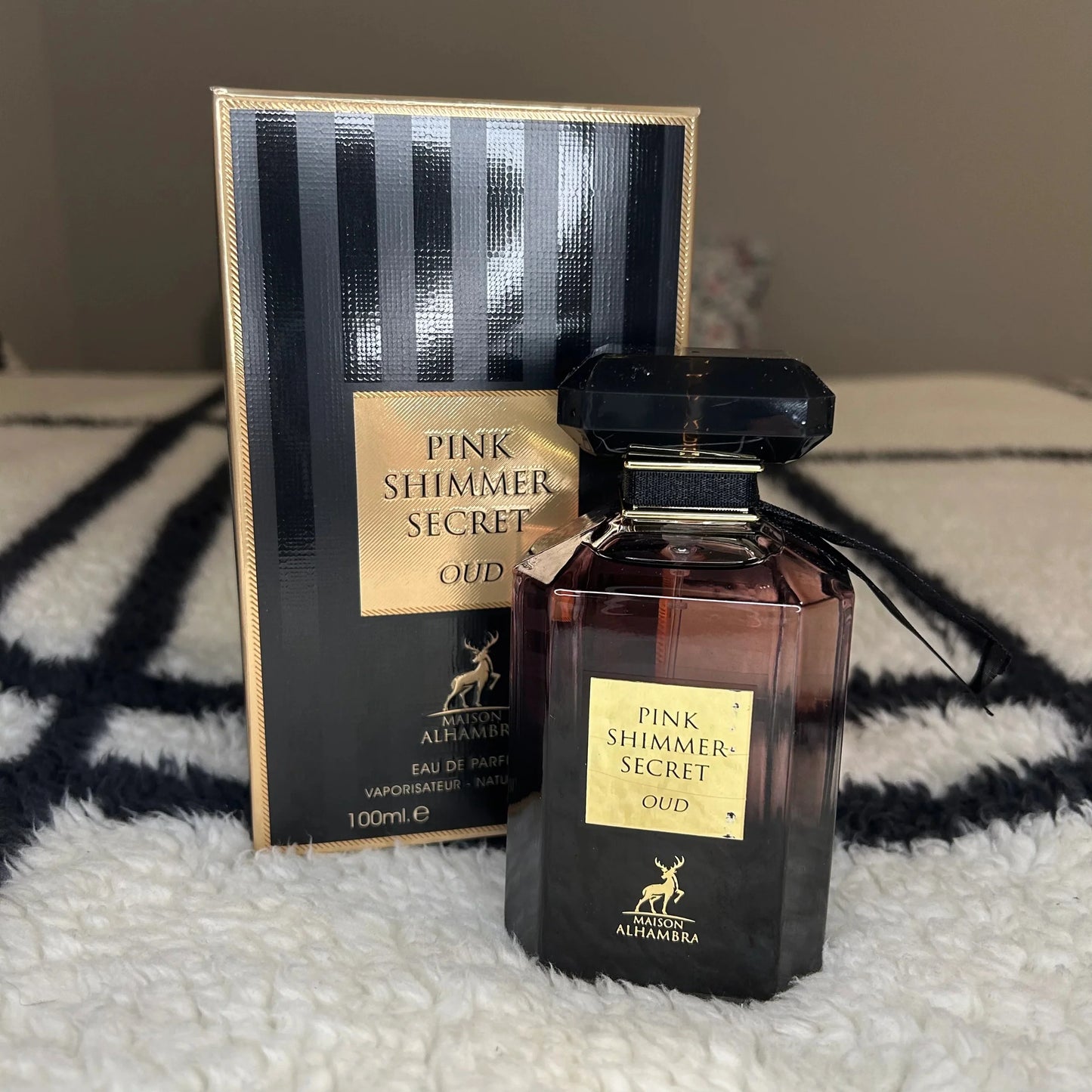 Pink Shimmer Secret Oud Eau de Parfum Para mujer - Maison Alhambra