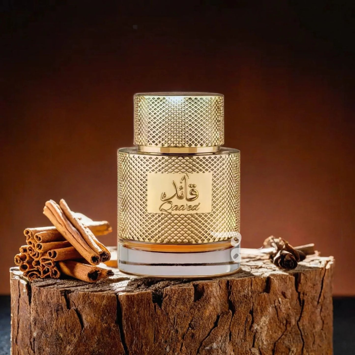 Qaaed Eau de Parfum para Hombre - Lataffa. Una fragancia oriental y especiada.