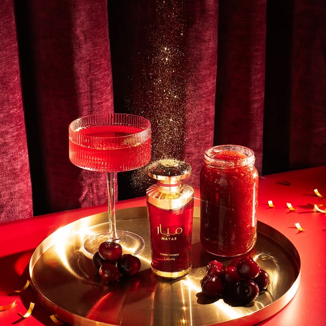 Mayar Cherry Intense Parfum para Mujer - Lattafa. Fragancia Femenina que combina dulzura, calidez y sofisticación